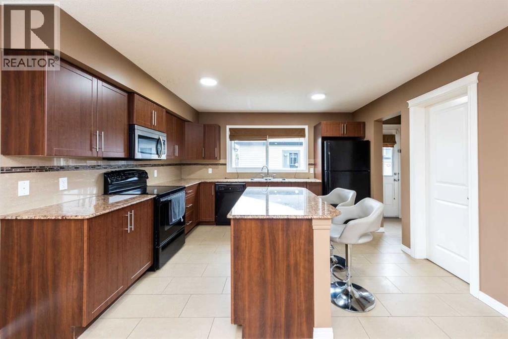 212 Panatella Drive NW — photo 2