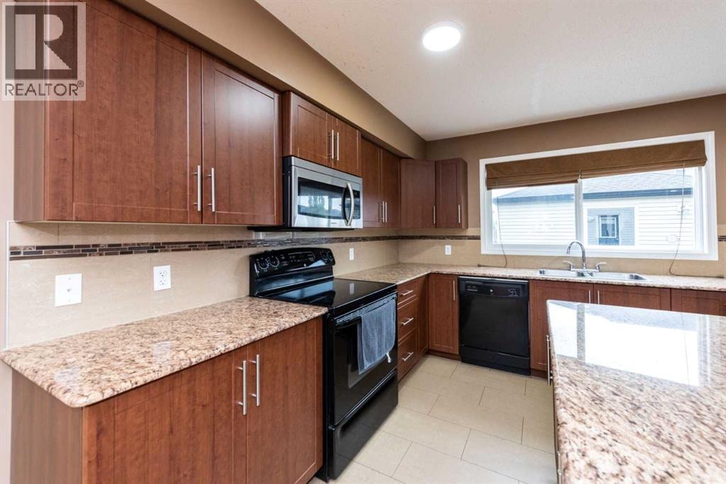 212 Panatella Drive NW — photo 3
