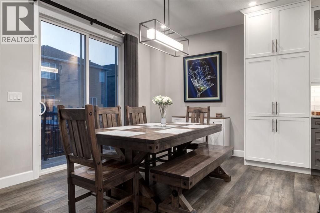 166 Osborne Common SW — photo 8