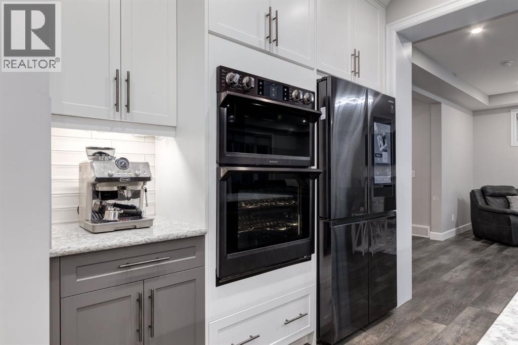 166 Osborne Common SW — photo 4