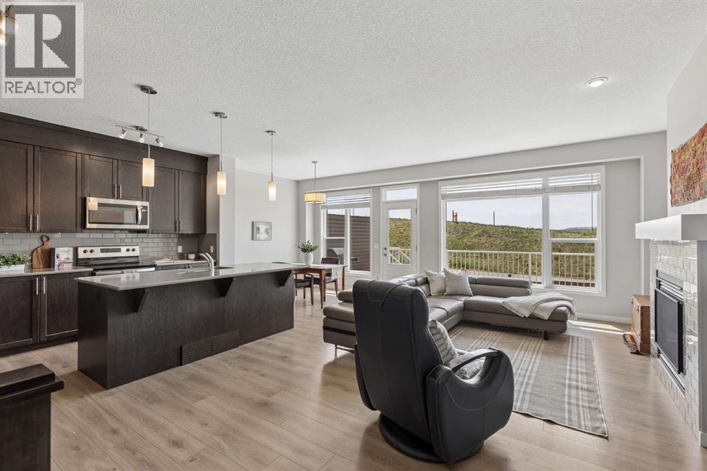 65 Fireside Crescent — photo 6