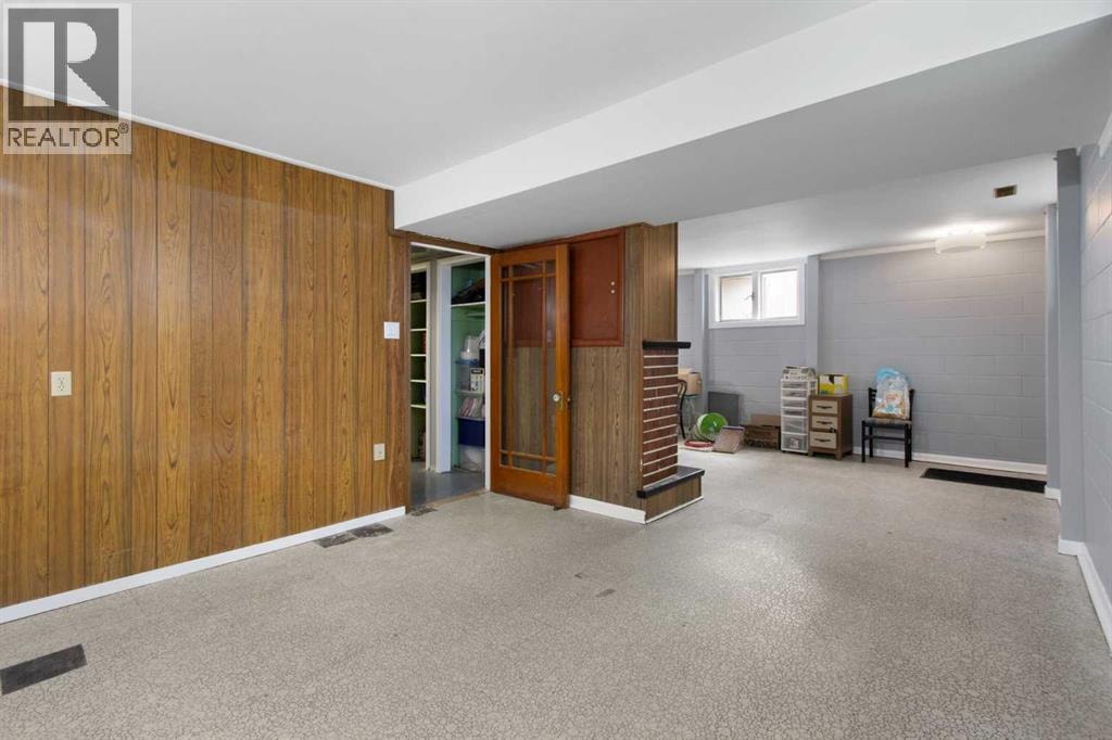 1622 Strathcona Street — photo 23