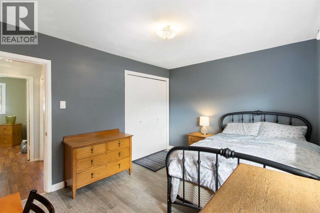 1622 Strathcona Street — photo 14