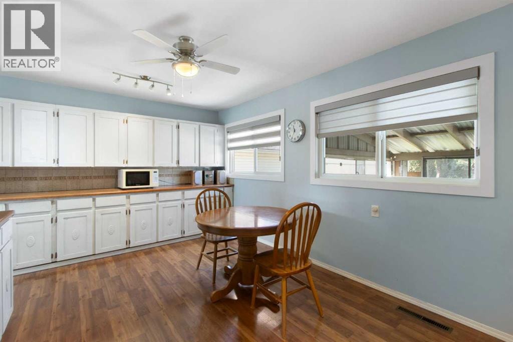 1622 Strathcona Street — photo 11