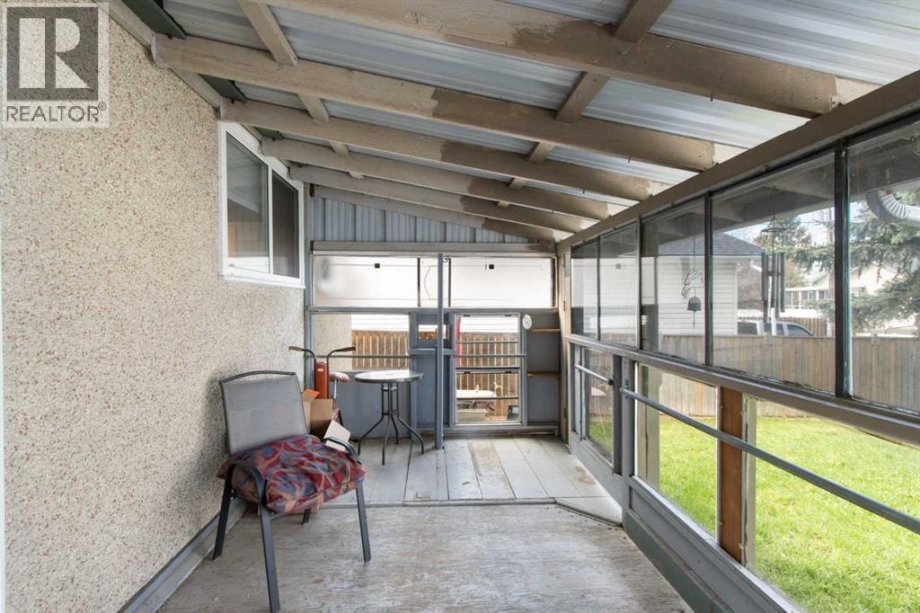1622 Strathcona Street — photo 30