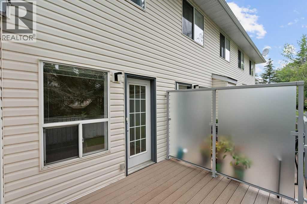 31 Silvergrove Close NW — photo 35