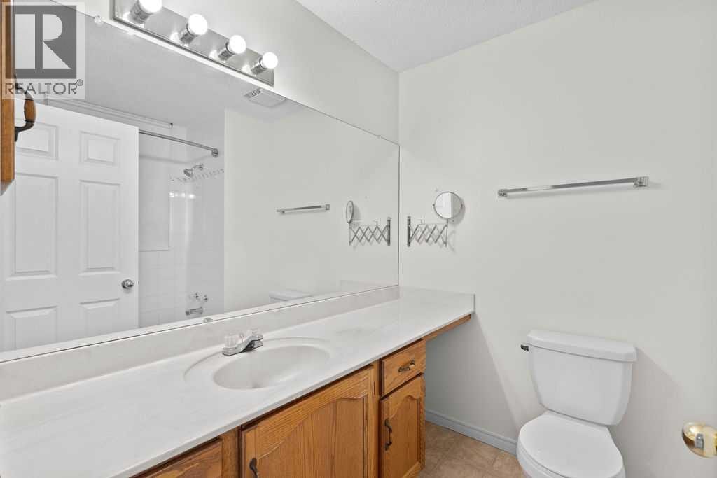 31 Silvergrove Close NW — photo 22