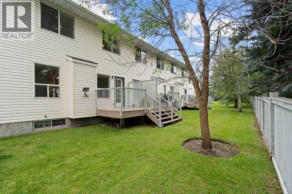 31 Silvergrove Close NW — photo 37