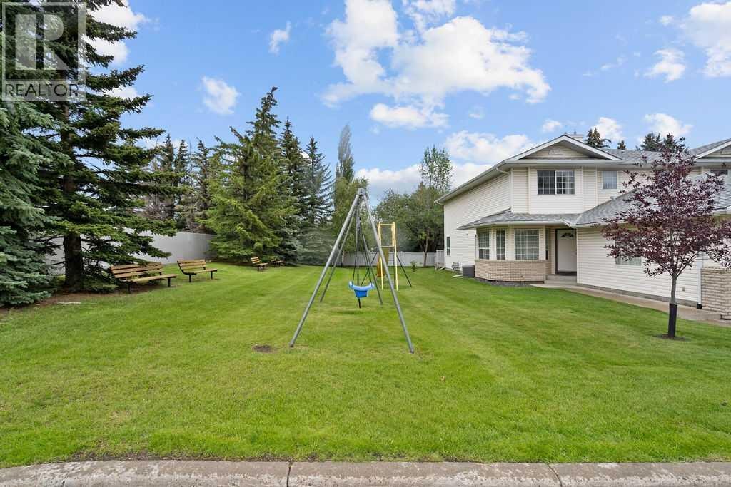 31 Silvergrove Close NW — photo 40
