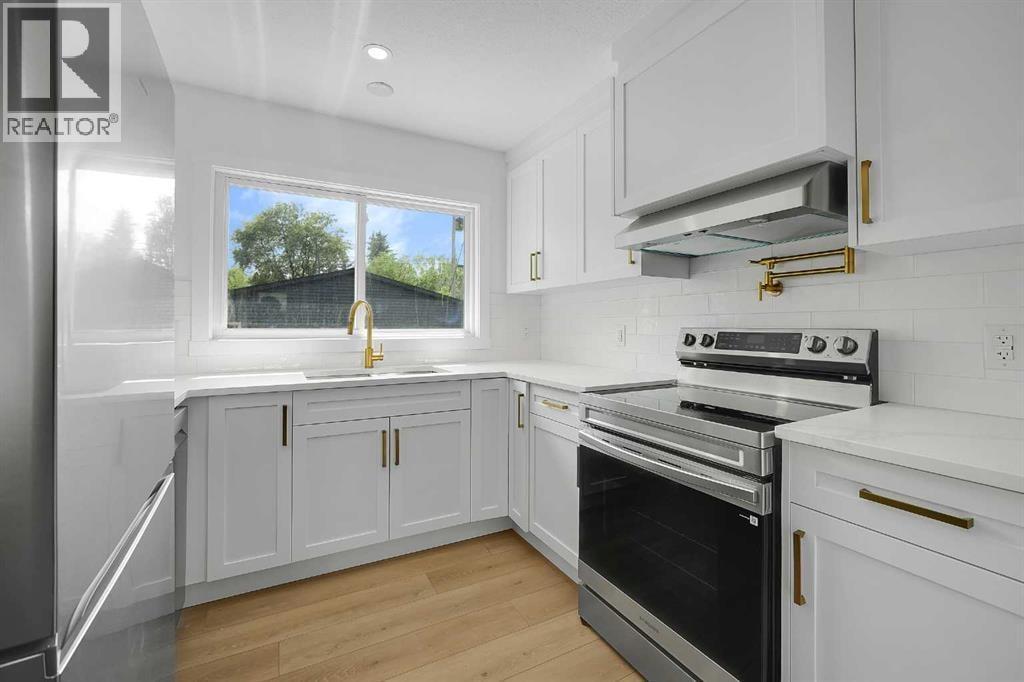 419 Acadia Drive SE — photo 11