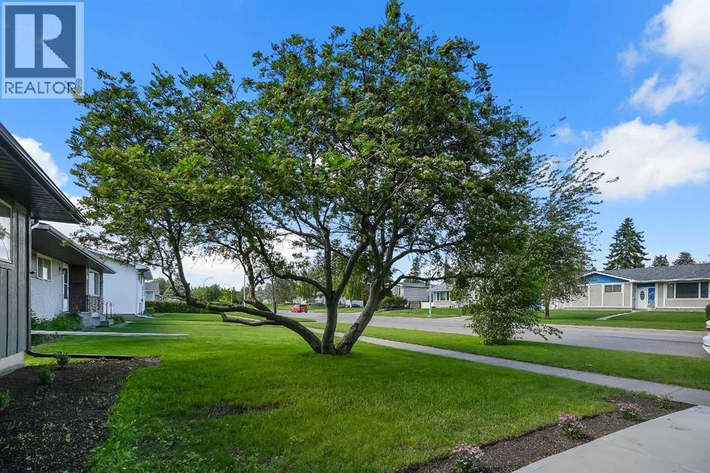 419 Acadia Drive SE — photo 41