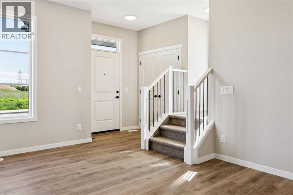 79 Hotchkiss Way SE — photo 2