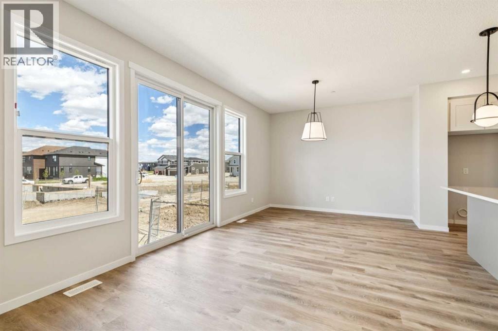30 Hotchkiss Gardens SE — photo 12