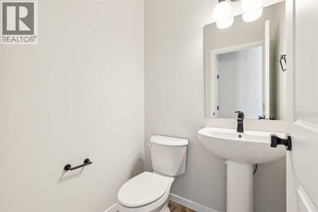 30 Hotchkiss Gardens SE — photo 15