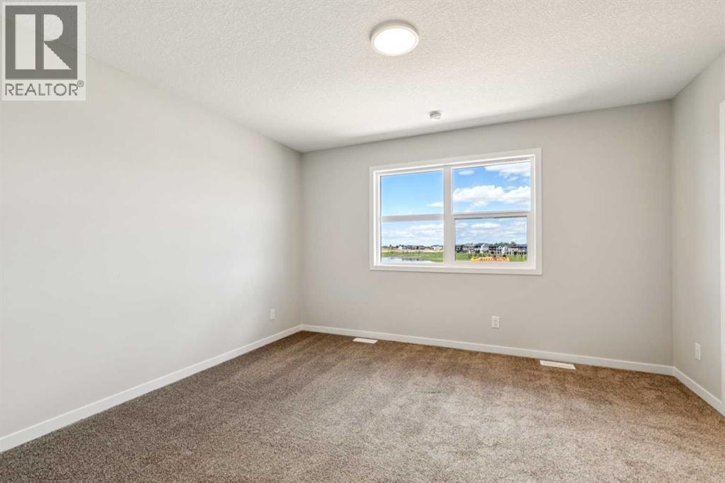 30 Hotchkiss Gardens SE — photo 16