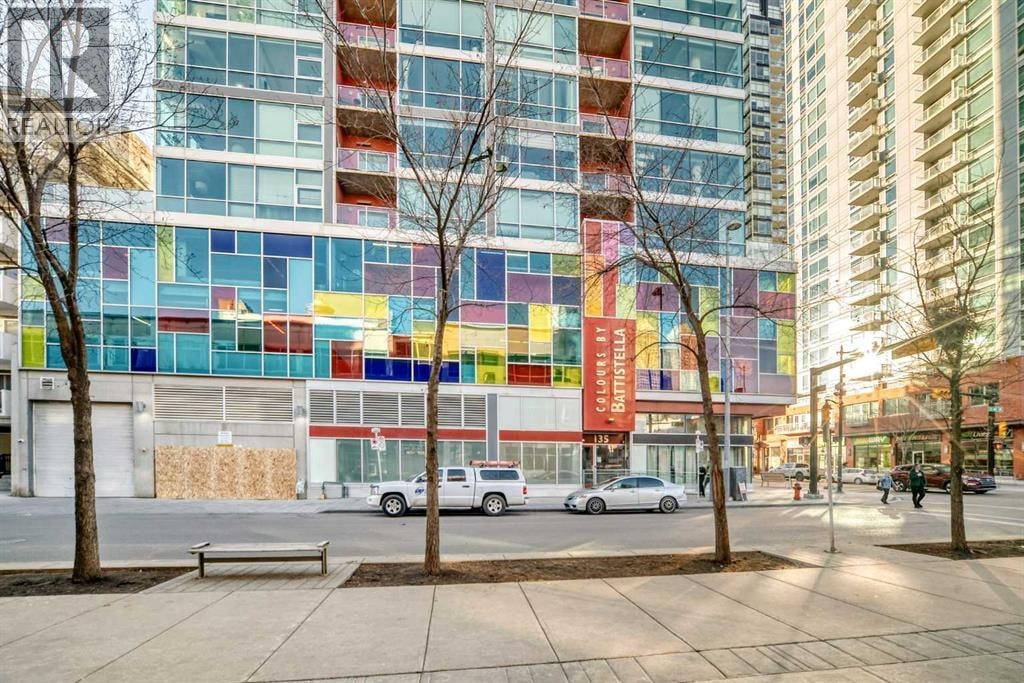 810, 135 13 Avenue SW — photo 2