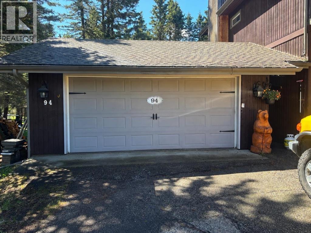 94 Redwood Meadows Drive — photo 35