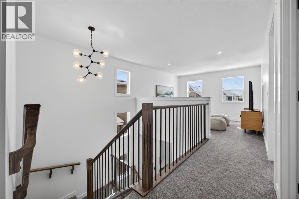 1090 Bayview Crescent — photo 26