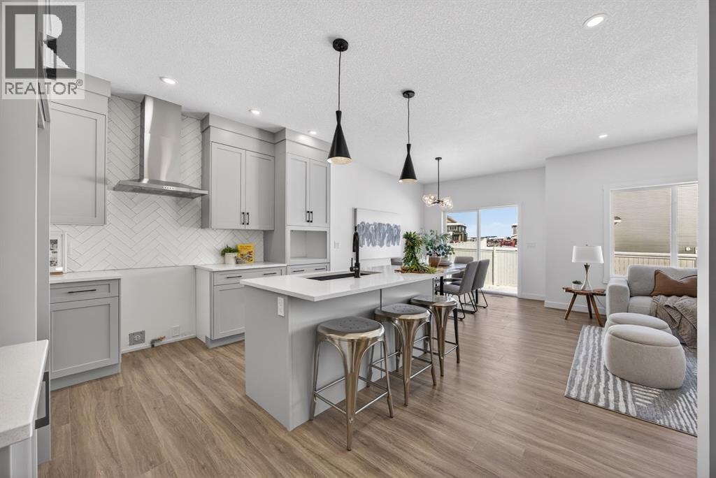 1090 Bayview Crescent — photo 3