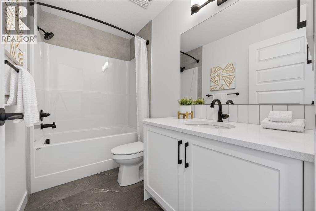 1090 Bayview Crescent — photo 40