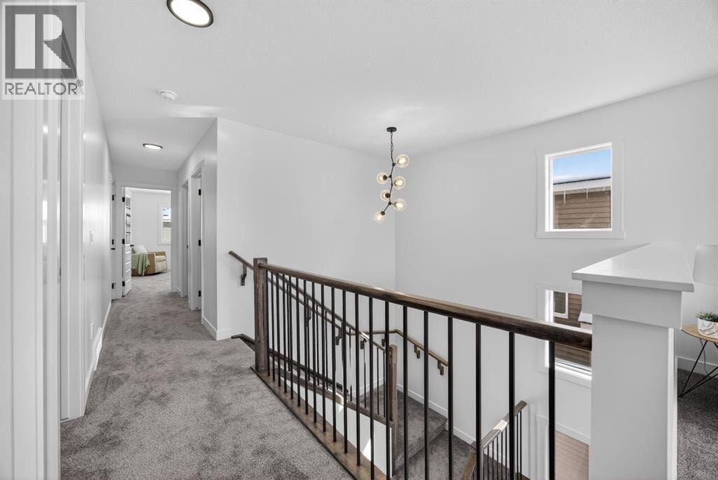 1090 Bayview Crescent — photo 30