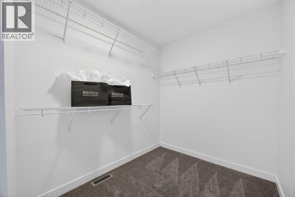 1090 Bayview Crescent — photo 37
