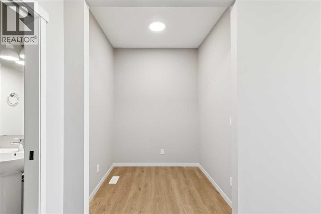 386 Hotchkiss Manor SE — photo 4