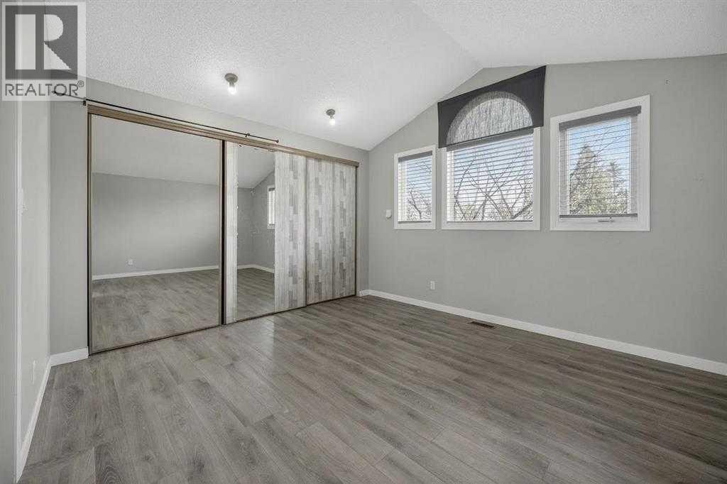 55 Millrise Way SW — photo 11