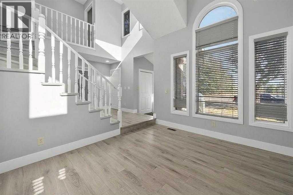 55 Millrise Way SW — photo 3