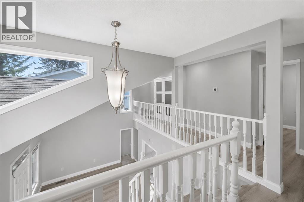 55 Millrise Way SW — photo 10