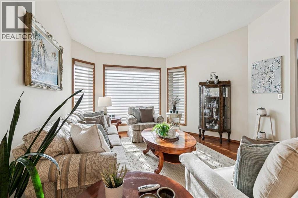 20 MacEwan Ridge View NW — photo 8