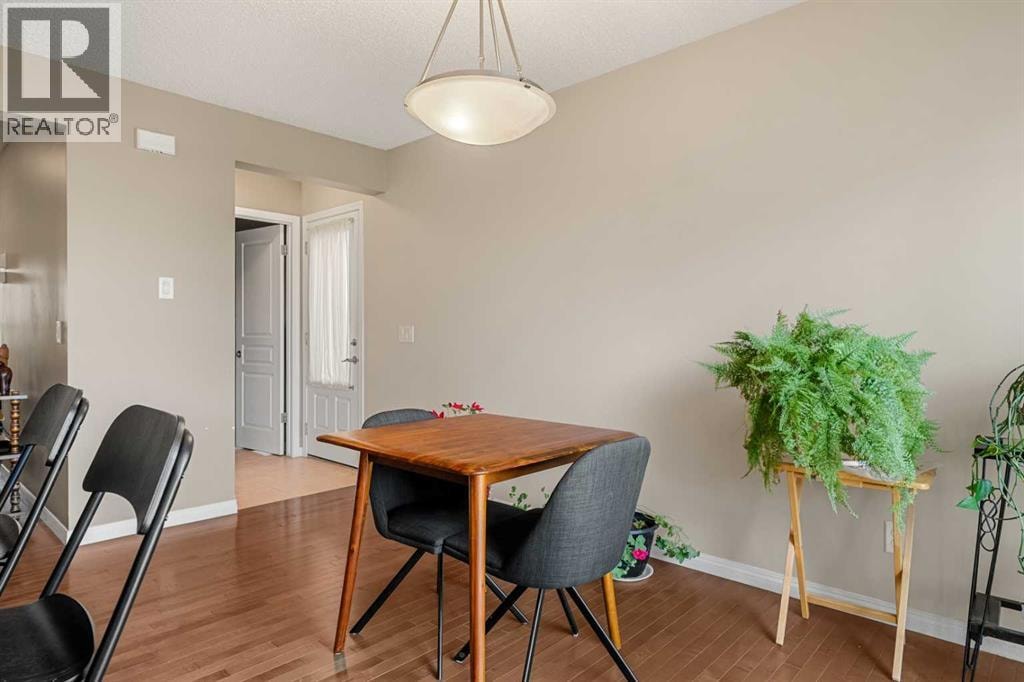 249 Elgin Meadows Park SE — photo 9