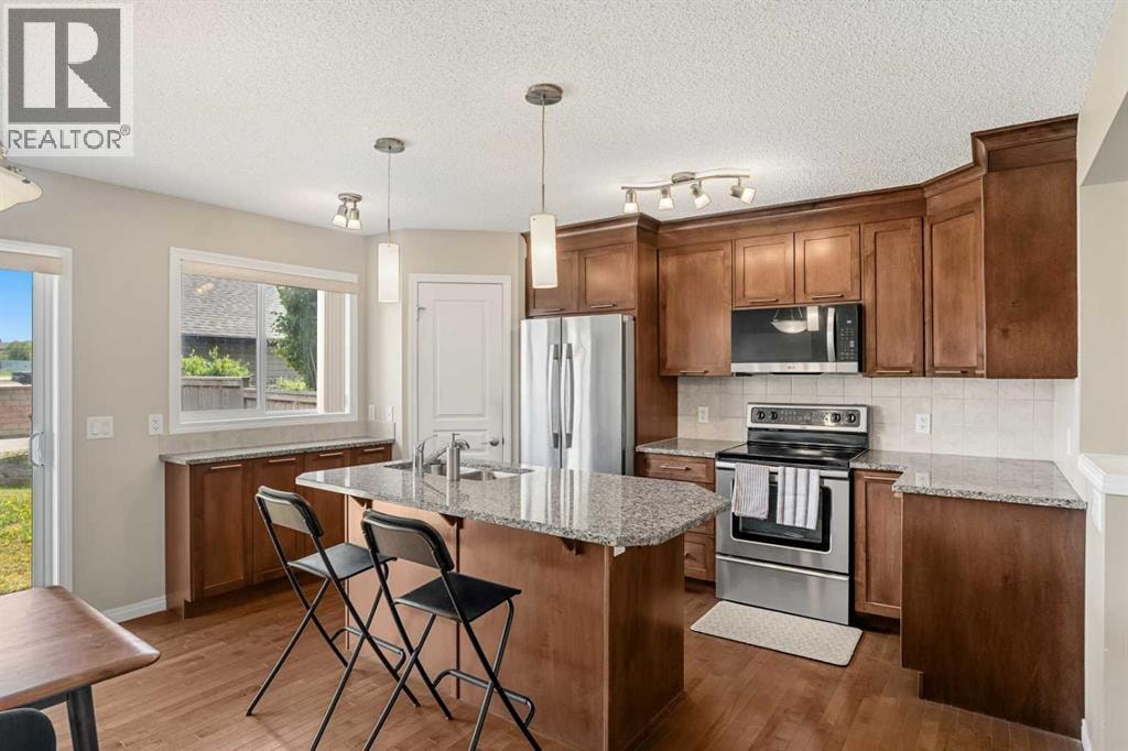 249 Elgin Meadows Park SE — photo 4