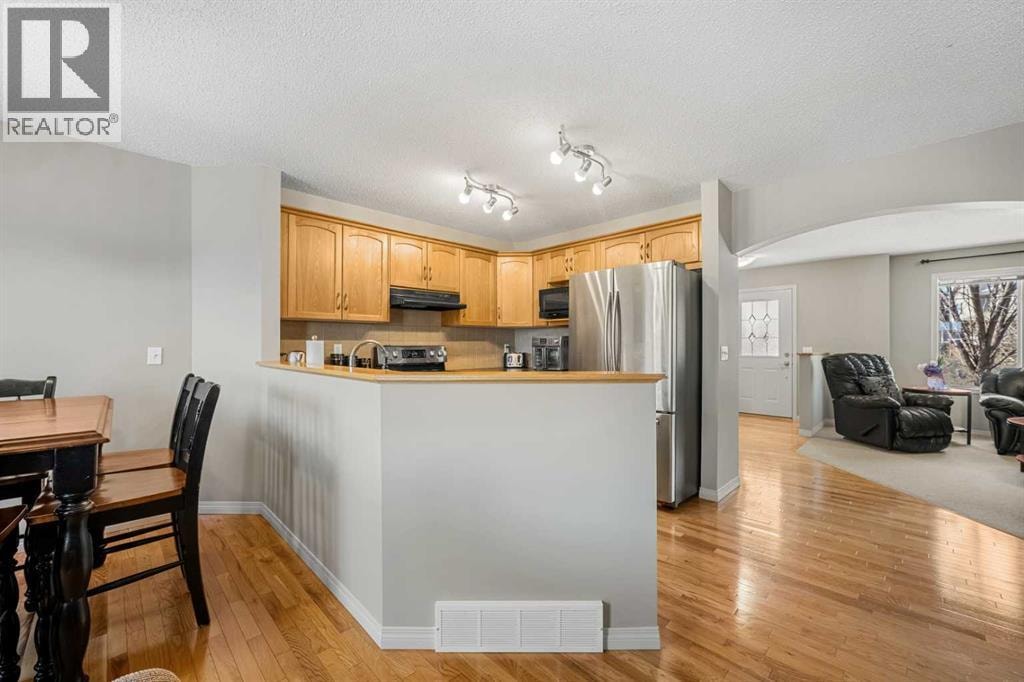83 Saddlebrook Gardens NE — photo 6