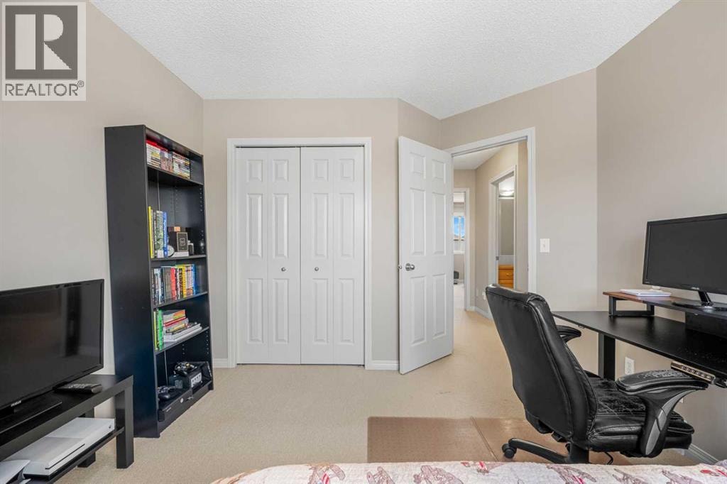 83 Saddlebrook Gardens NE — photo 35