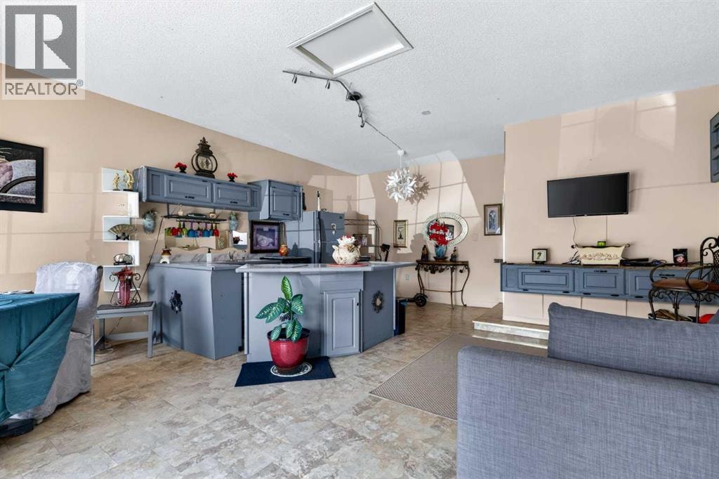 159 Fresno Place NE — photo 4