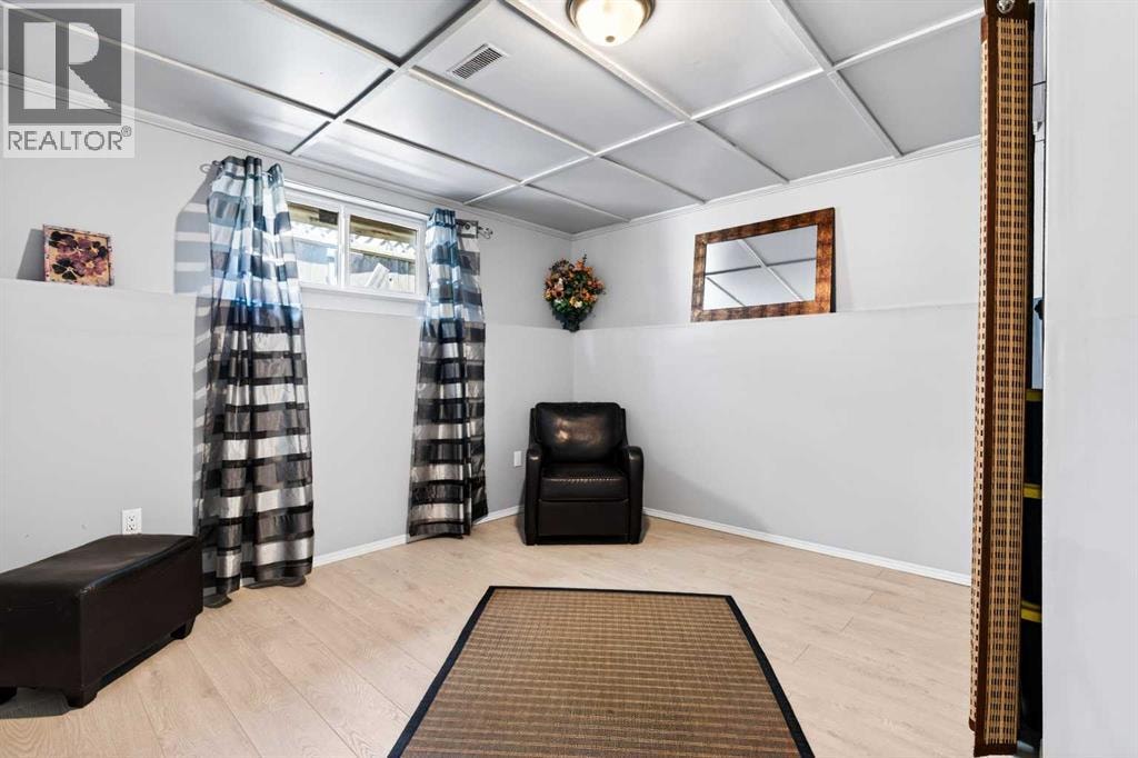 159 Fresno Place NE — photo 32