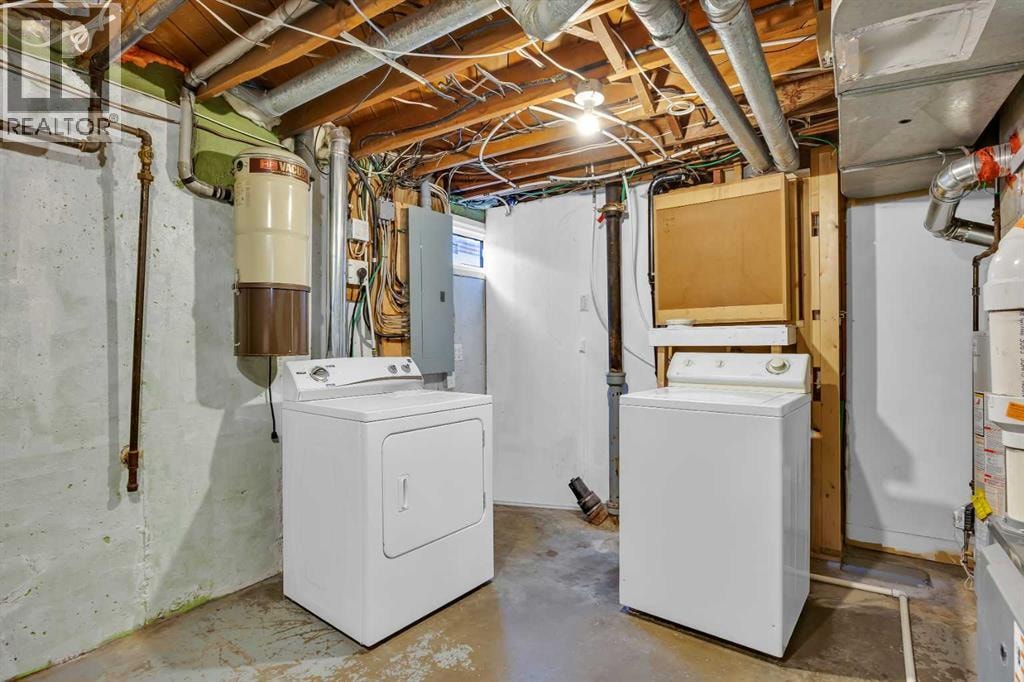 5008 2 Street NW — photo 32