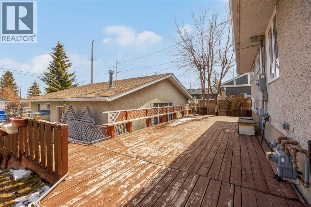 5008 2 Street NW — photo 33