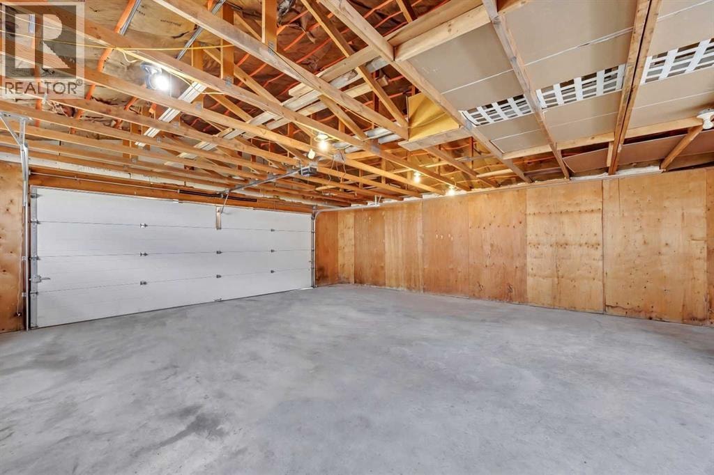5008 2 Street NW — photo 35