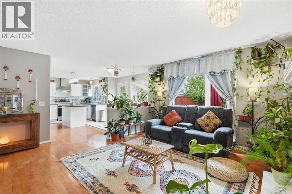 49 Shawbrooke Close SW — photo 7