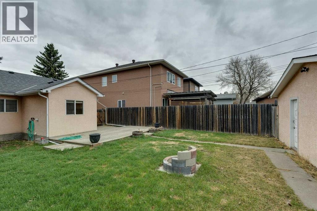 7615 36 Avenue NW — photo 38