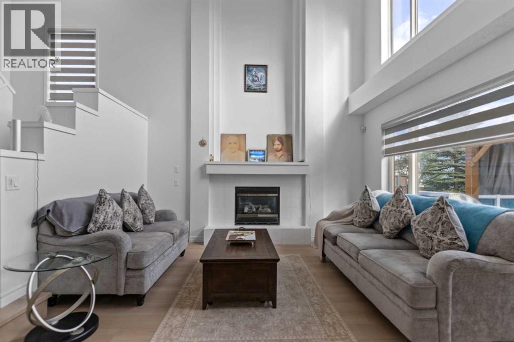 7 Country Hills Park NW — photo 12