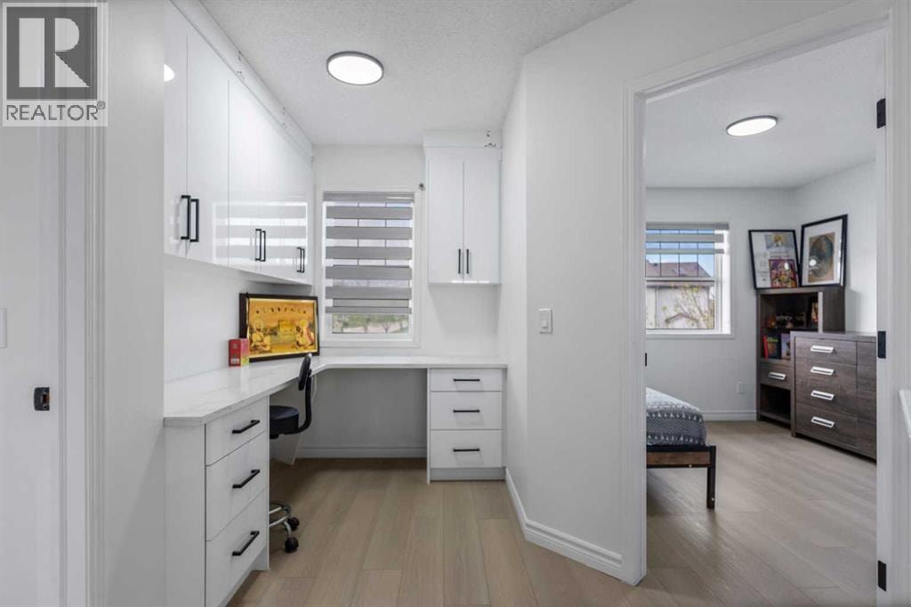 7 Country Hills Park NW — photo 36
