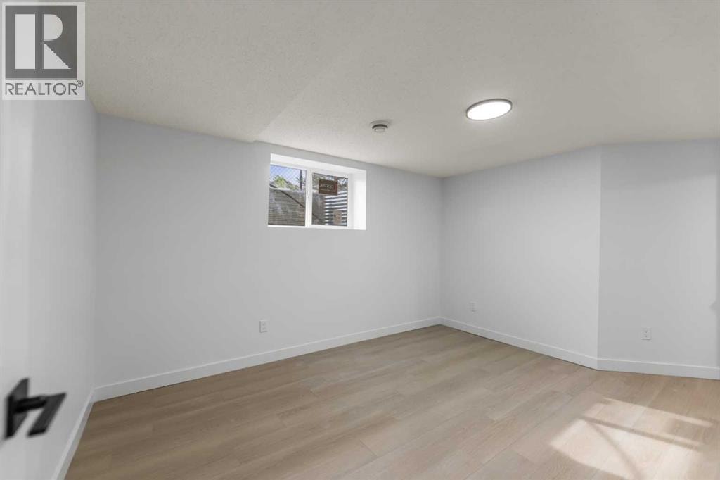 7 Country Hills Park NW — photo 44