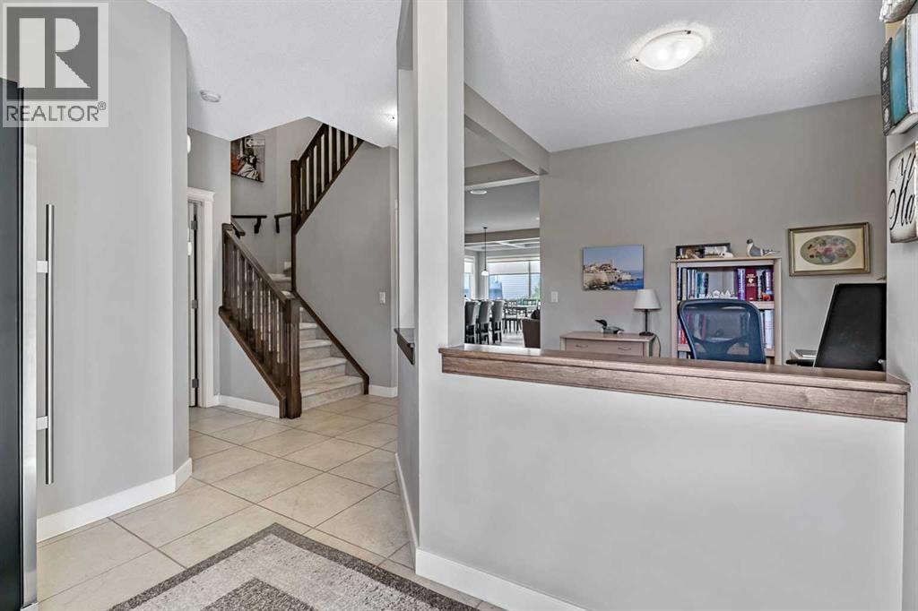 78 Cranberry Avenue SE — photo 2