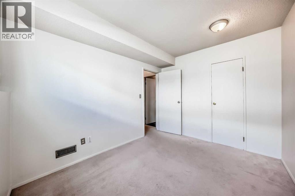 3, 4503 75 Street NW — photo 37