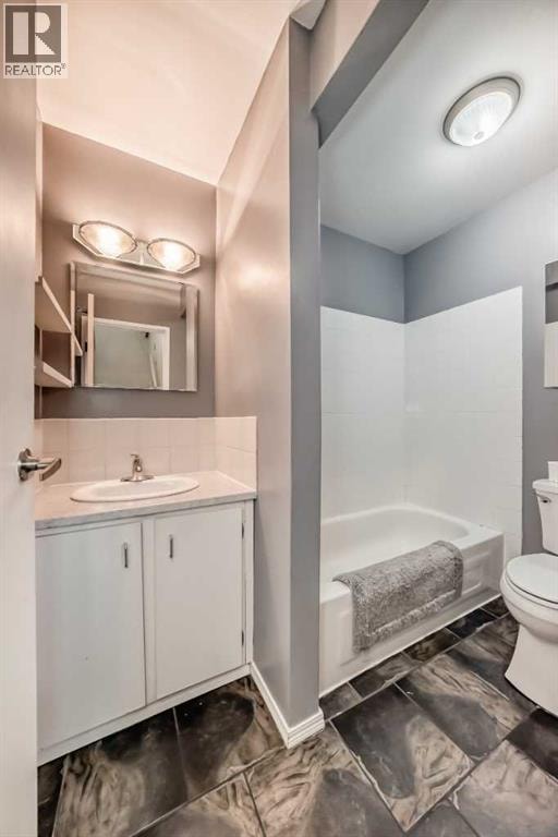3, 4503 75 Street NW — photo 40