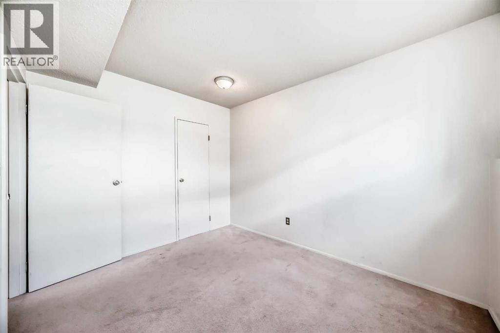3, 4503 75 Street NW — photo 36