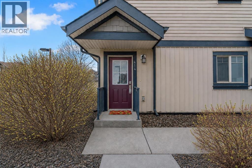 414, 121 Copperpond Common SE